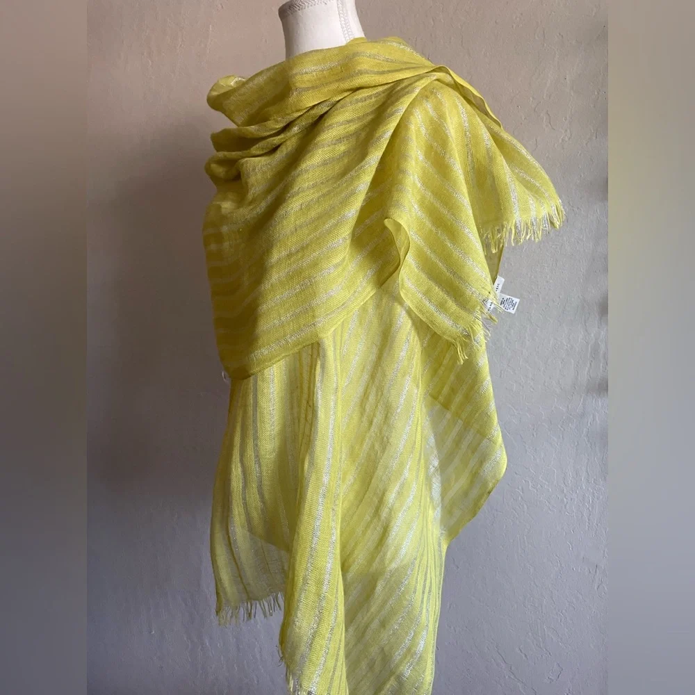 Banana Republic linen wrap - Picture 5 of 8